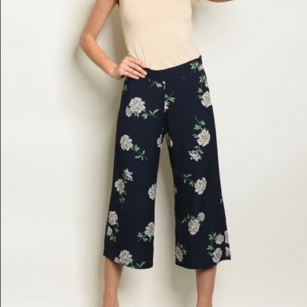 🆑 Lydelle Navy White Floral Flowy Crop Trousers Dress Pants No Pockets Side Zip